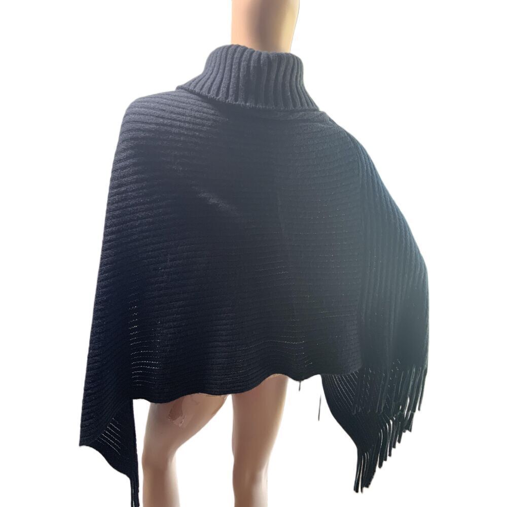 Channelle Arianna Black Knitted Fringe Trim Button Poncho Size One Size - Picture 7 of 13